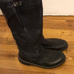 Earth Brand Black Leather Boots